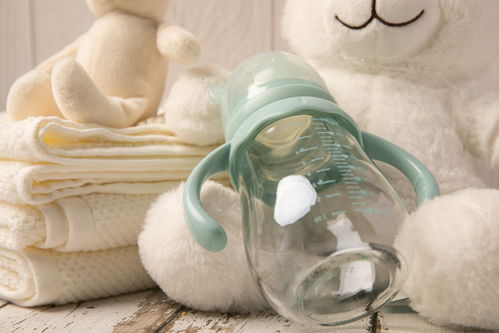 温馨守护，定格美好——新生儿健康母婴用品专业摄影指南